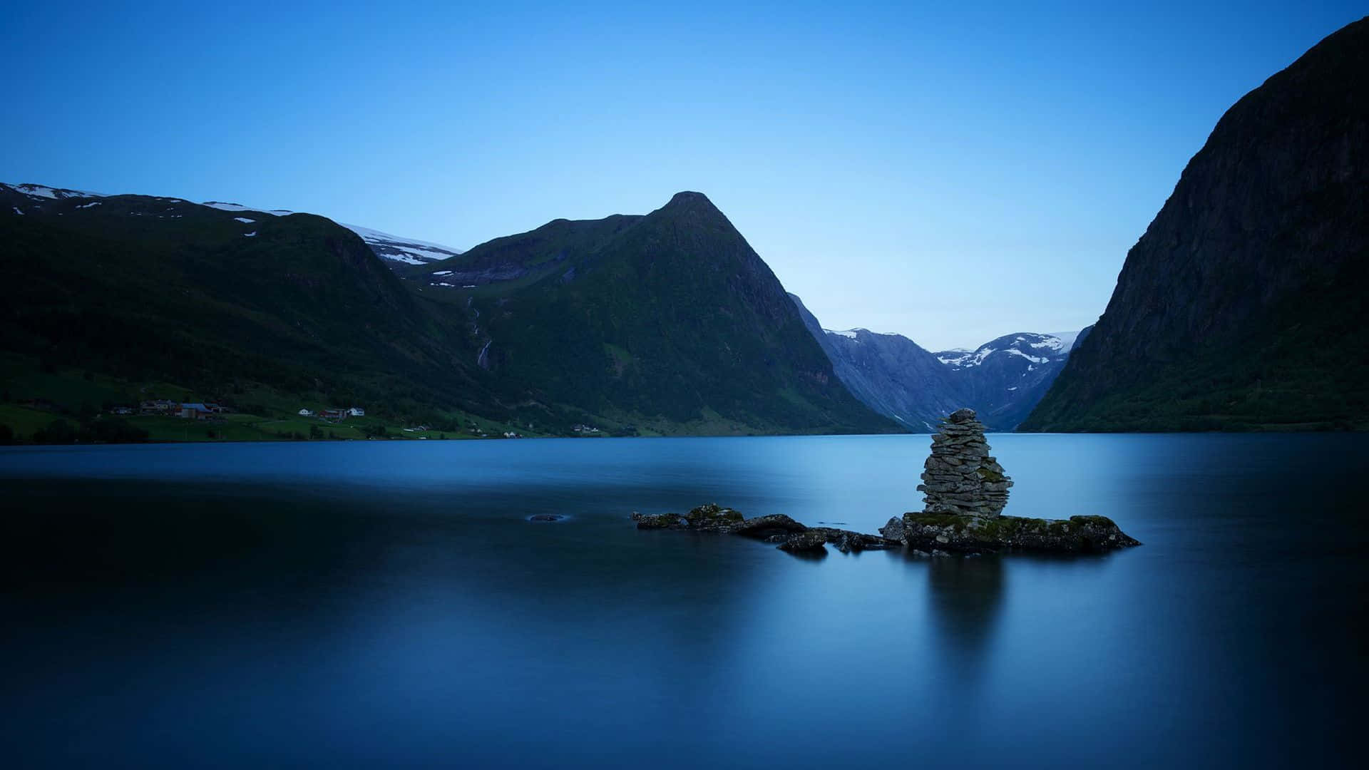 Enjoy The Serenity Of Nature Background