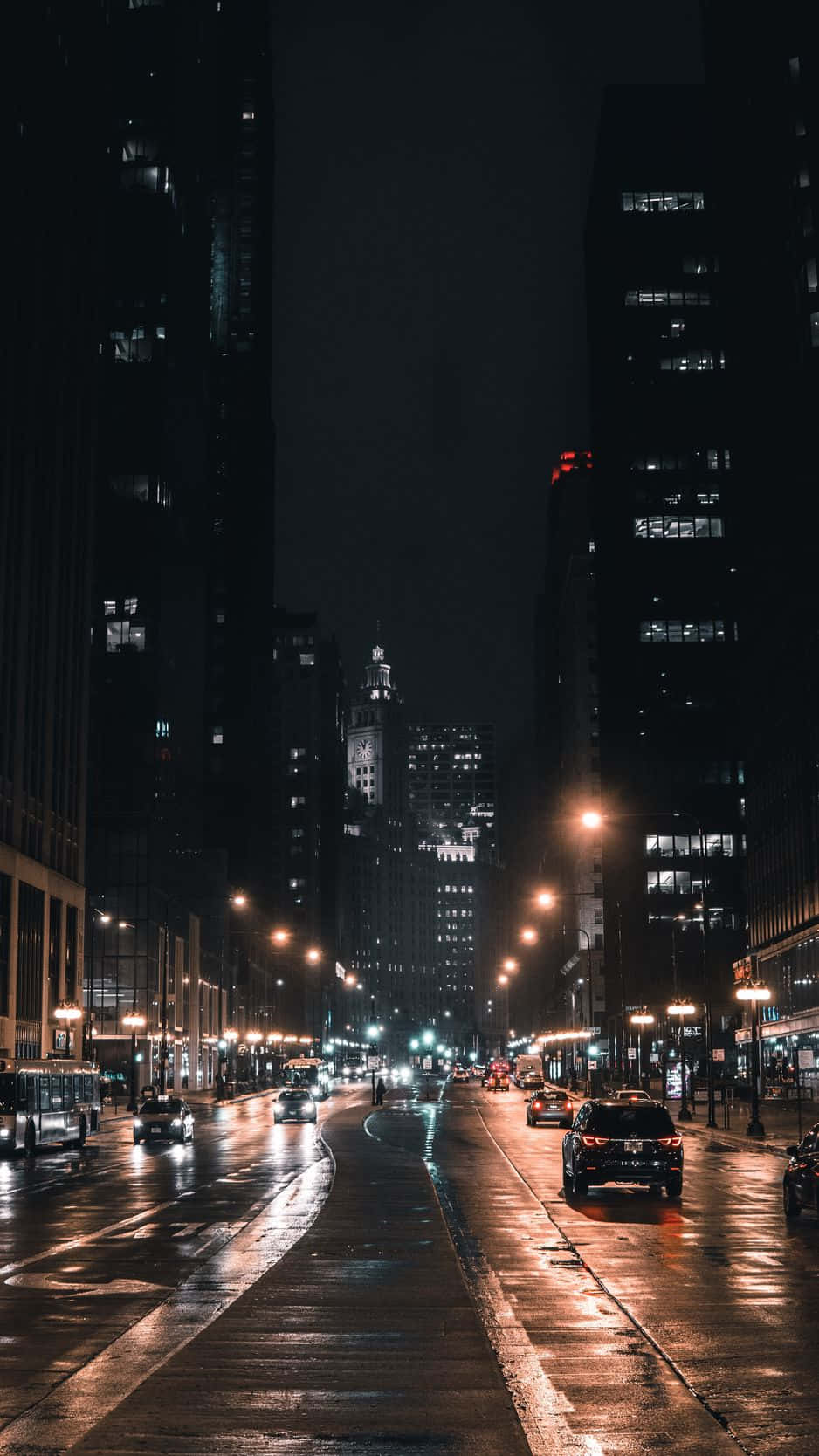 Enjoy The Stunning Skyline Of Chicago At Night Background