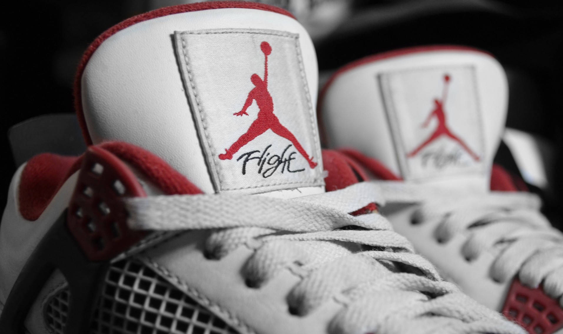 Enjoy The Style And Comfort Of The Iconic Jordan Shoe. Background