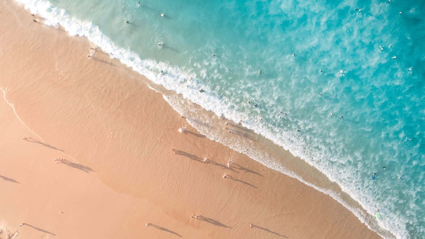 📸 Enjoy The Tranquility Of A Peaceful Beach Day