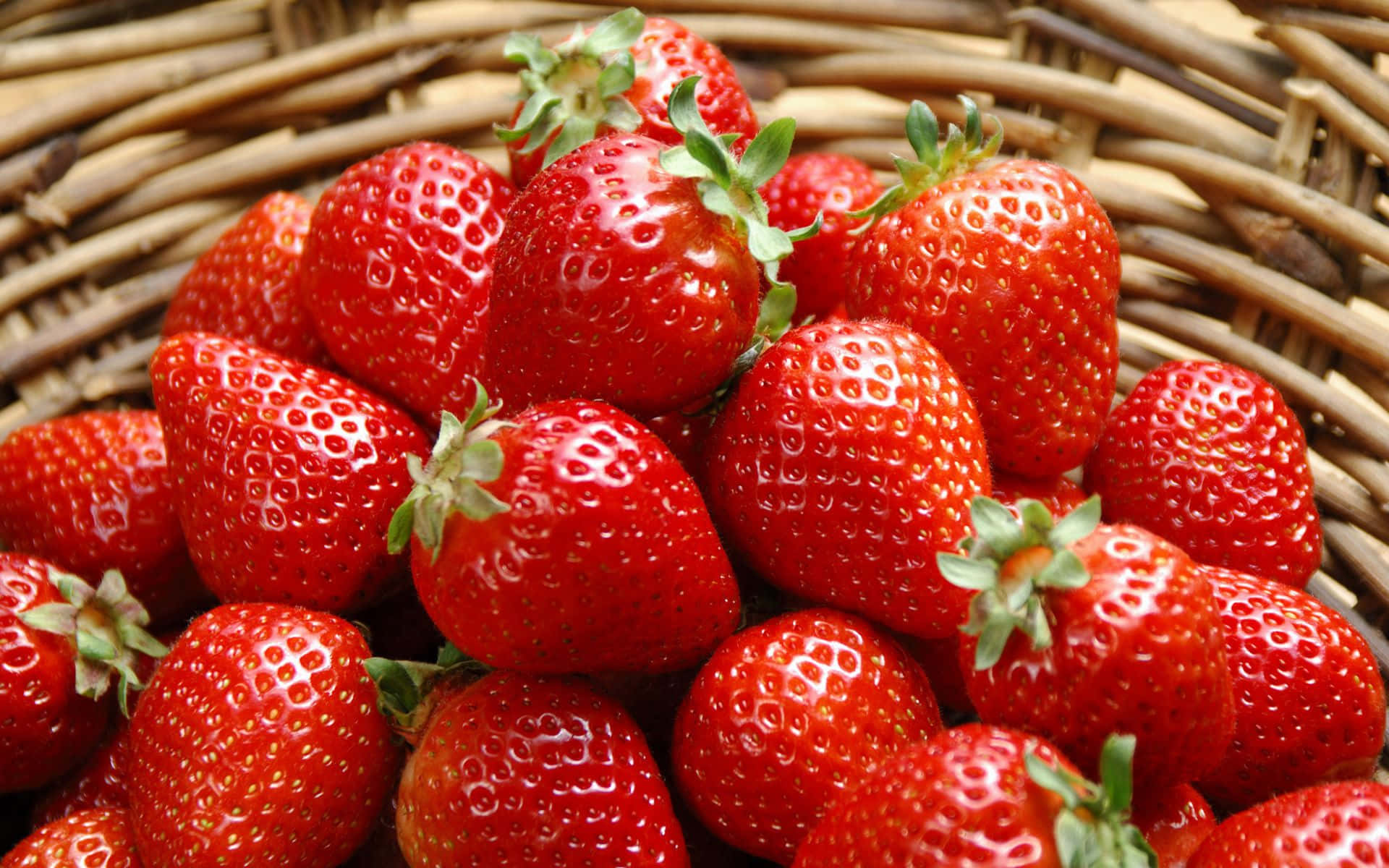 Enjoy This Delicious And Cute Strawberry! Background