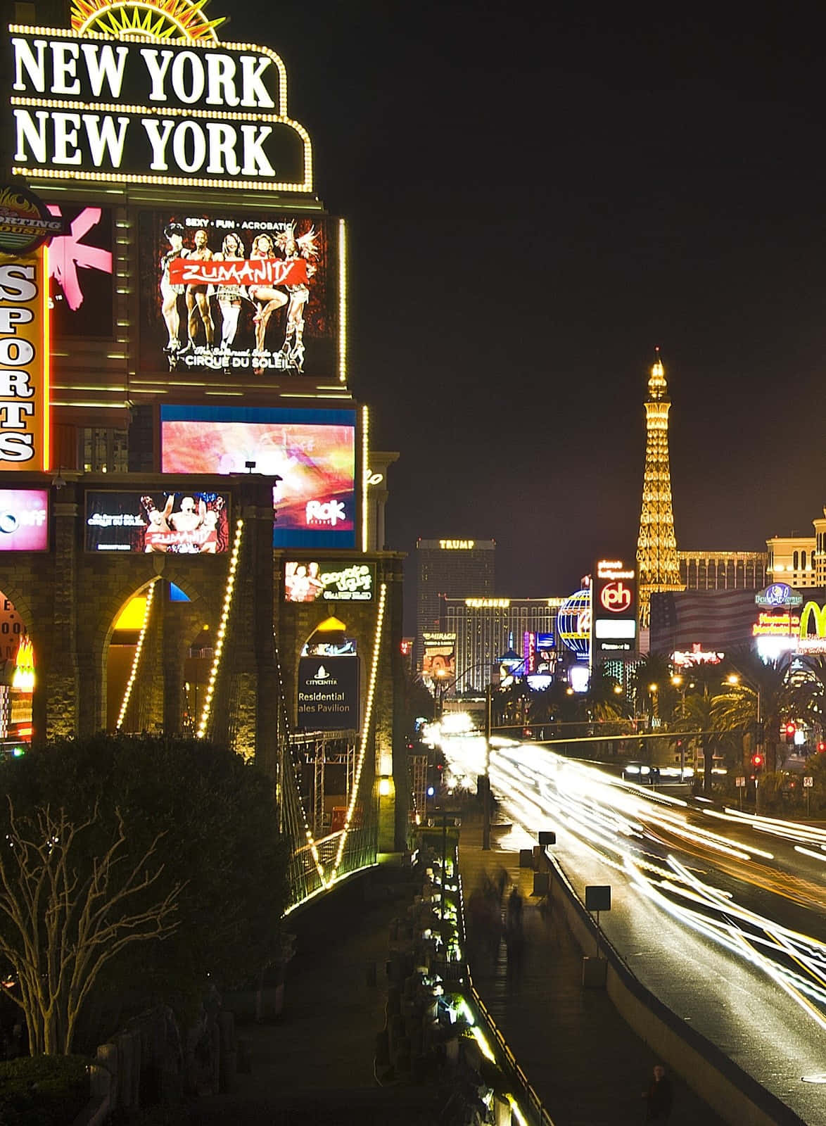 Enjoy Your Stay In Las Vegas While Keeping In Touch With The World With Your Cellphone Background