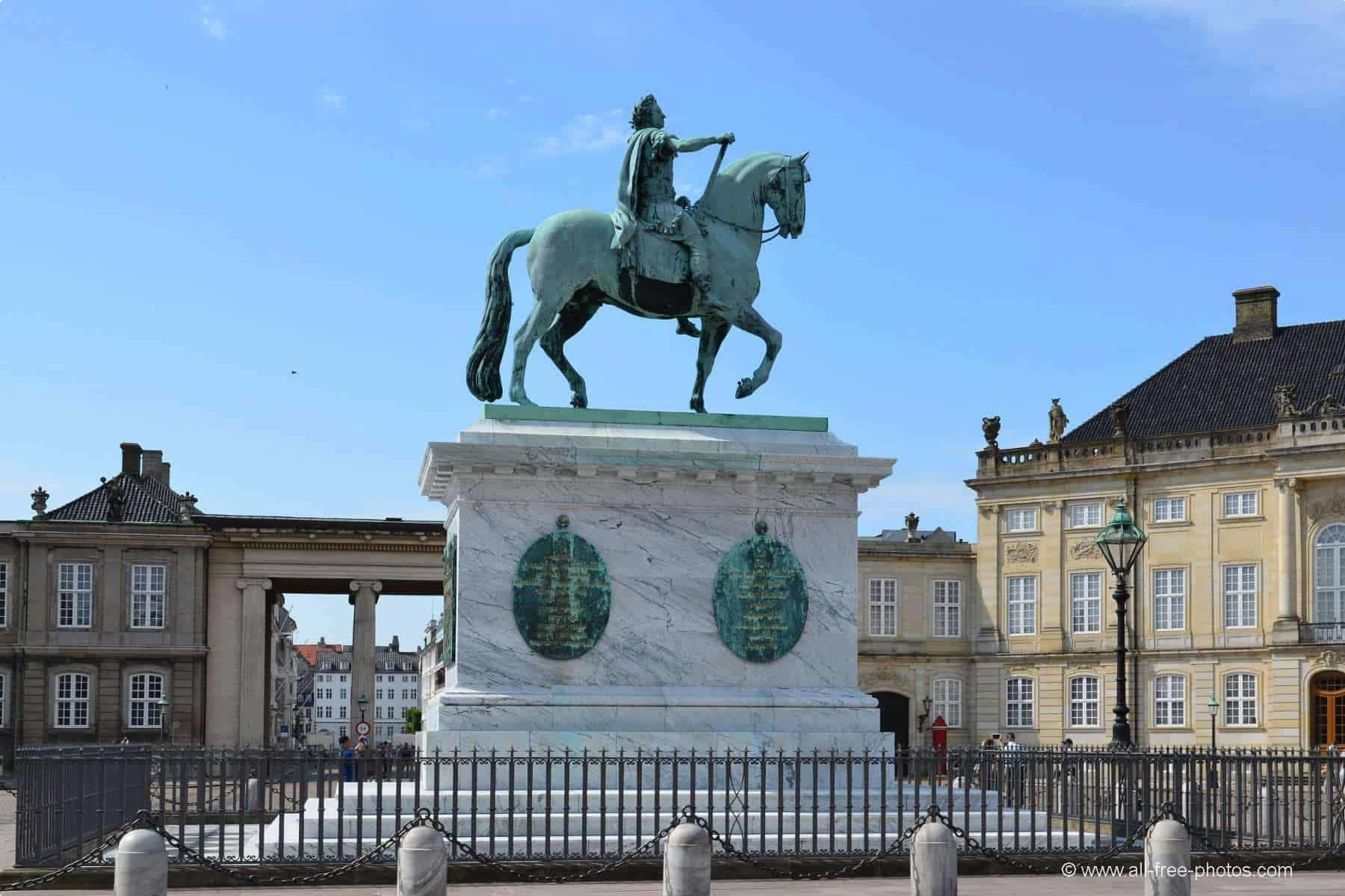 Equestrian Statue In Amalienborg Palace Background