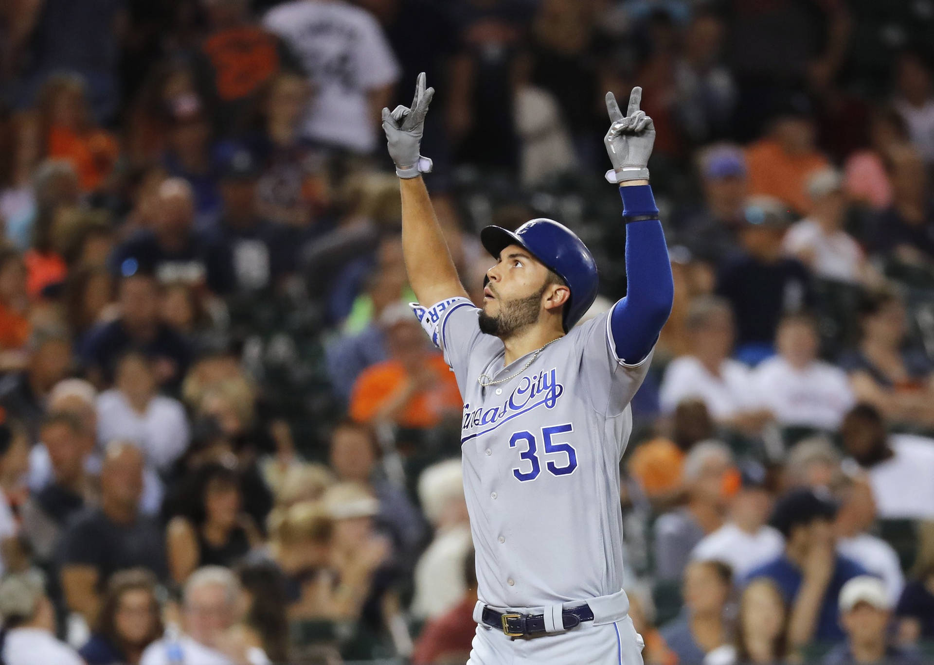 Eric Hosmer V Sign Fingers Background