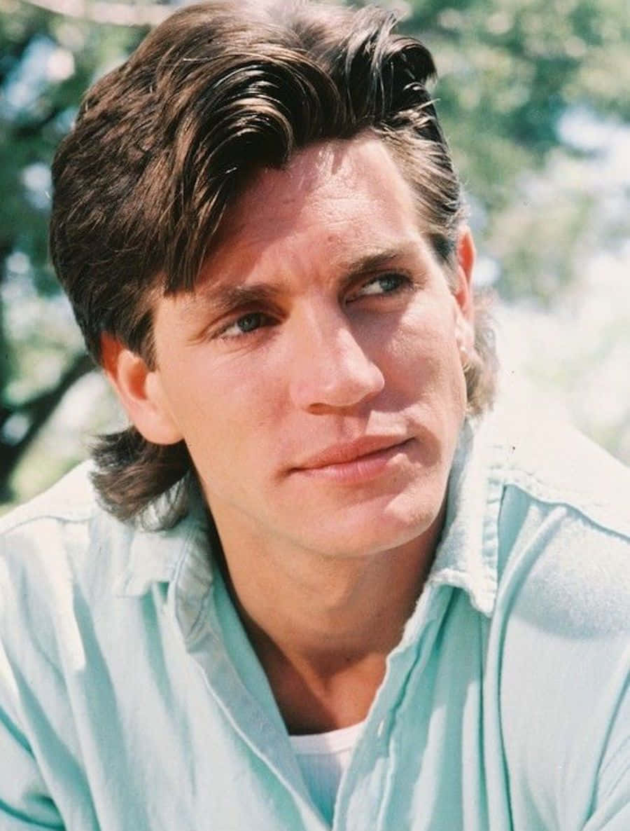 Eric Roberts 900 X 1186 Background