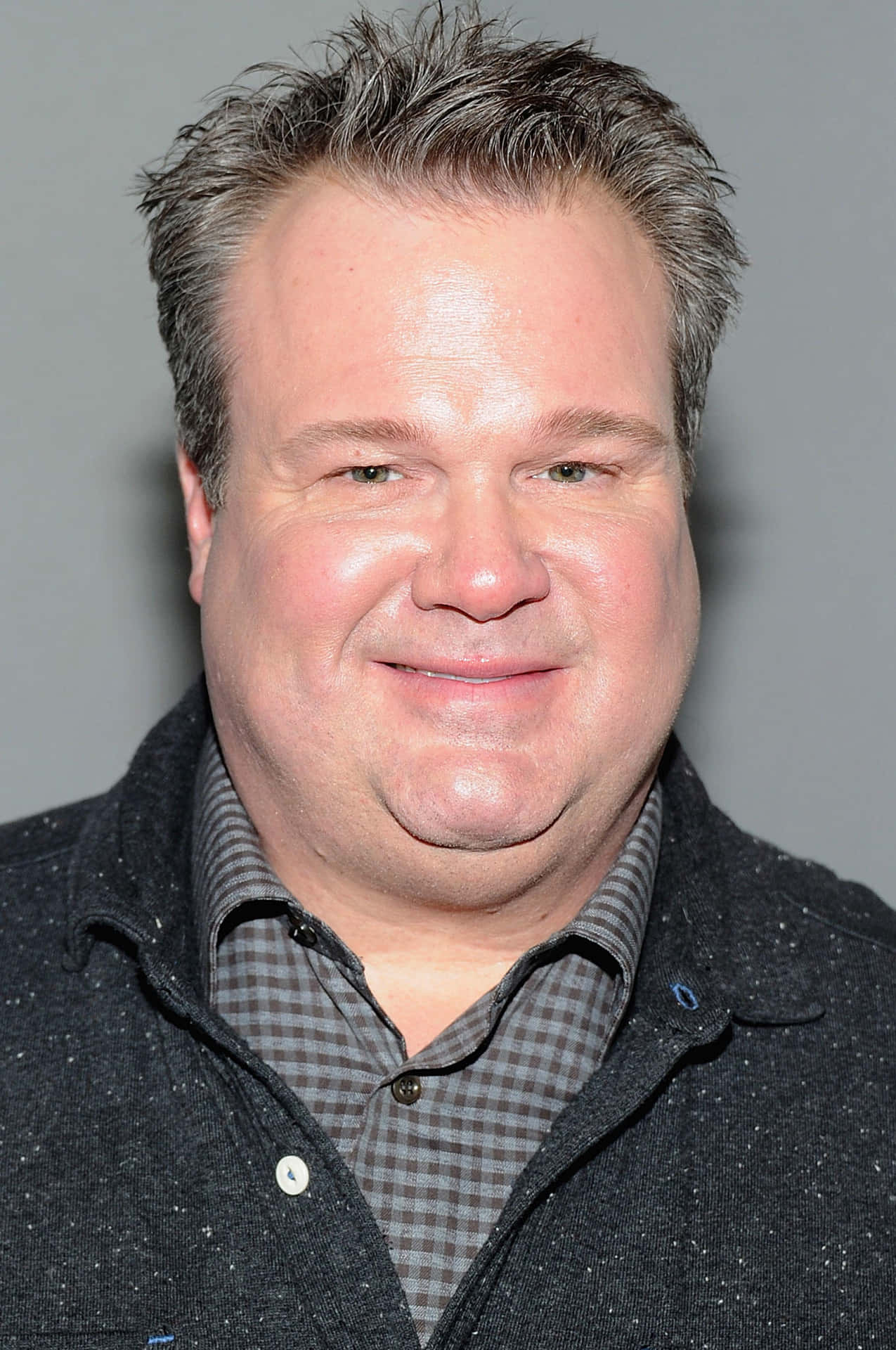 Eric Stonestreet 1361 X 2050 Background