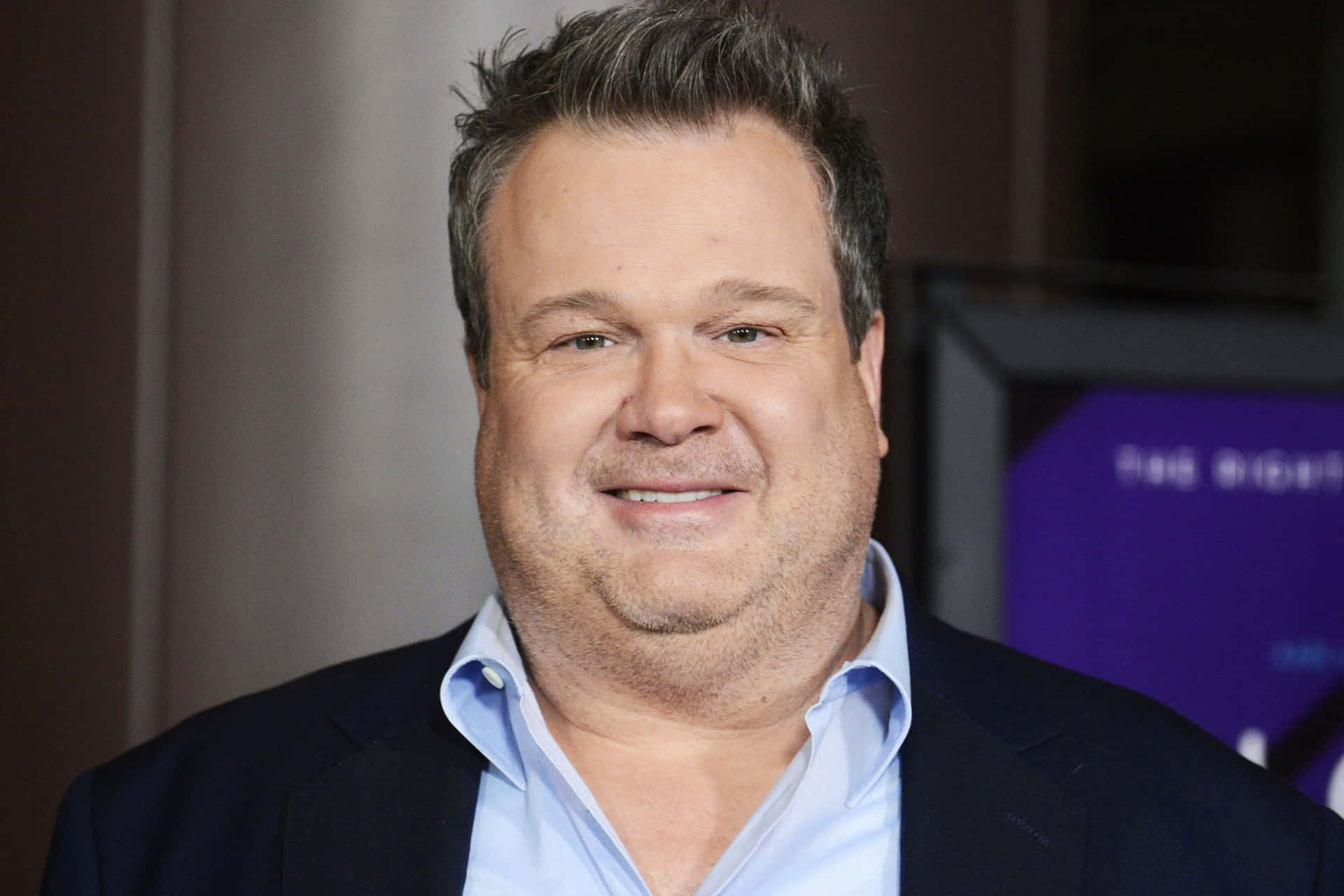 Eric Stonestreet 2000 X 1333 Background