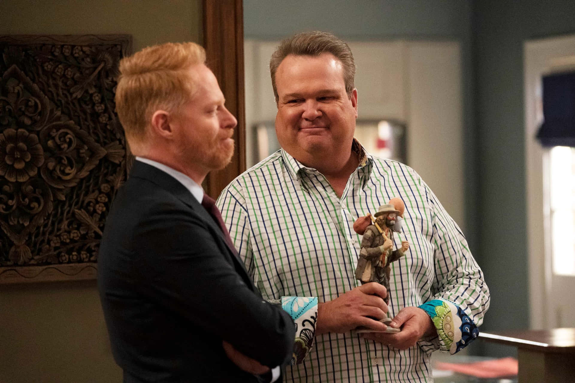 Eric Stonestreet 2000 X 1333 Background