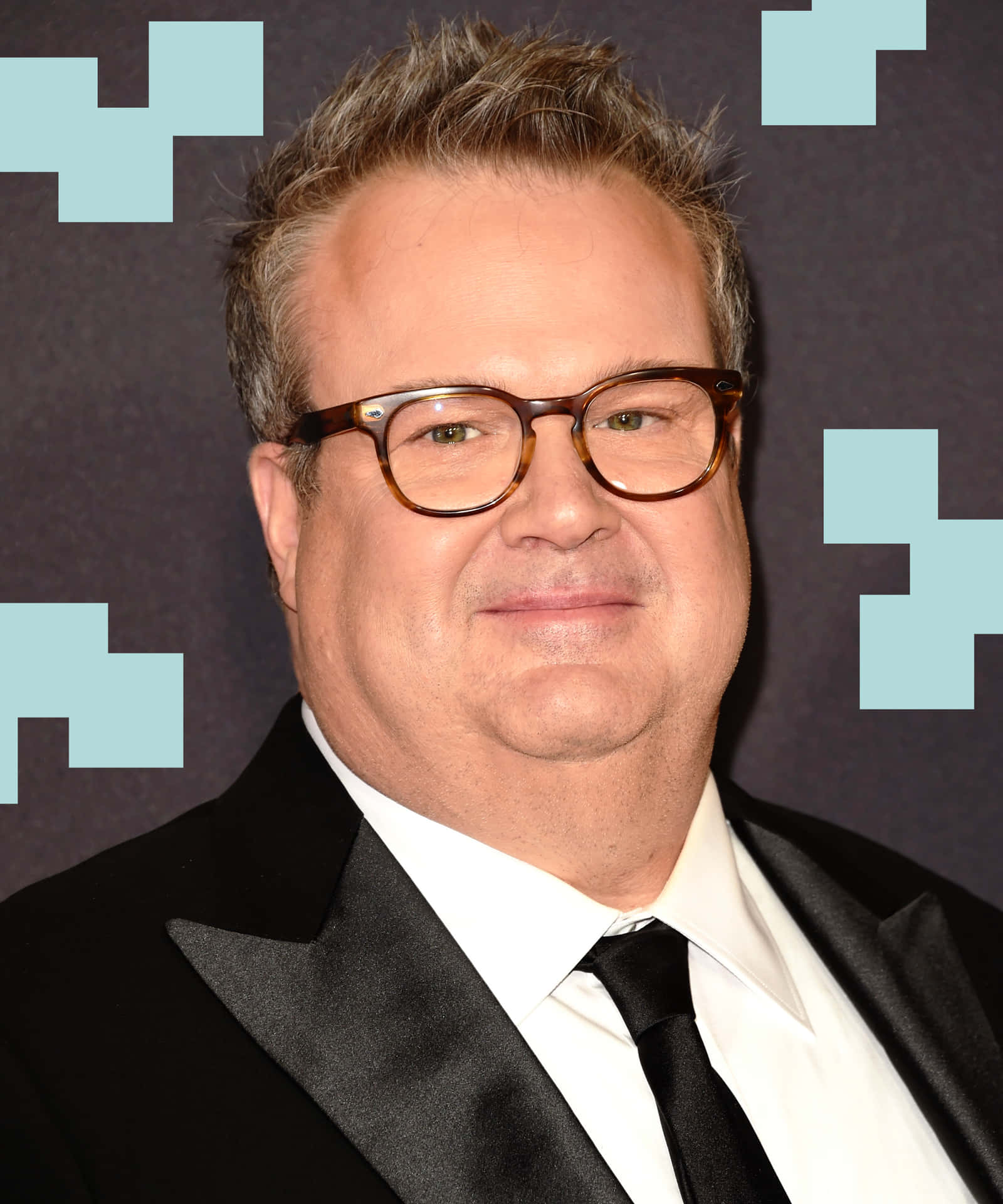 Eric Stonestreet 2000 X 2400 Background