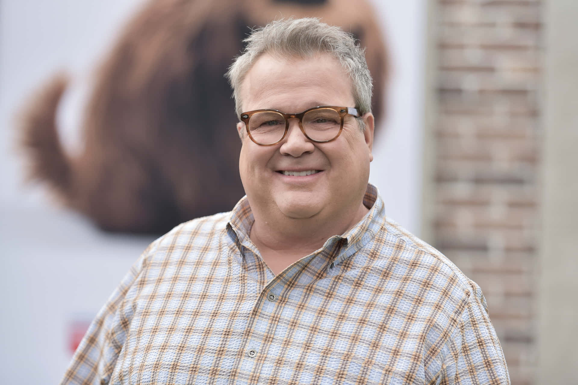 Eric Stonestreet 2500 X 1667 Background