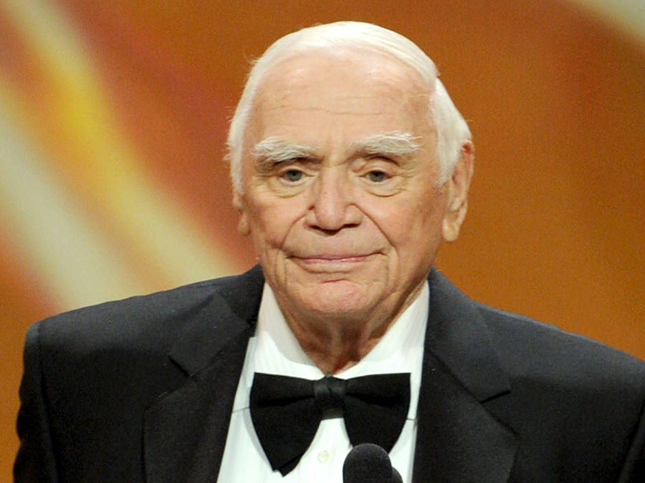 Ernest Borgnine Actor In Suit Background