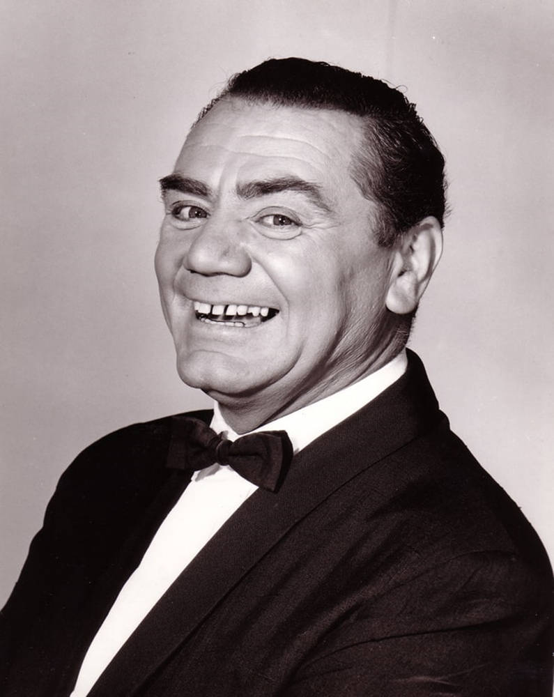 Ernest Borgnine Gap Tooth Smile Background