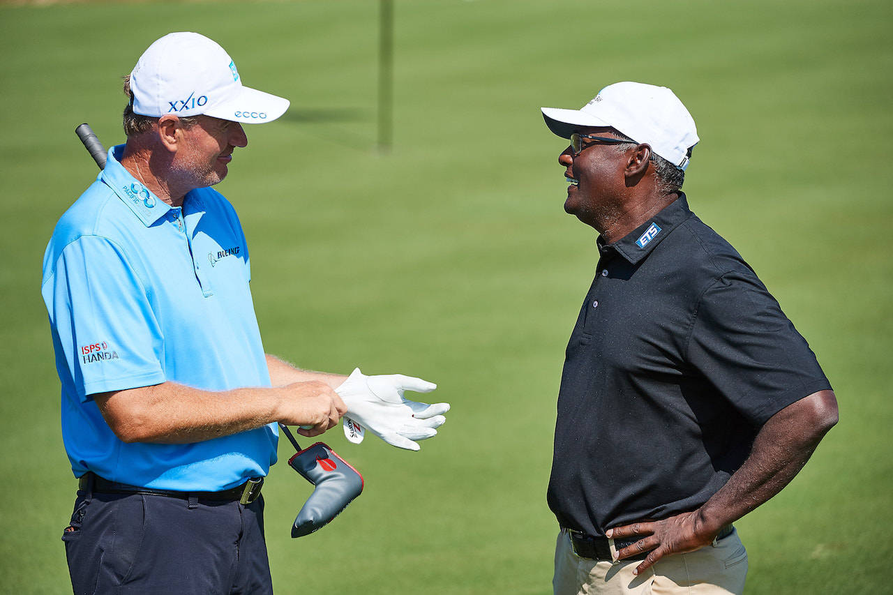 Ernie Els And Vijay Singh Background