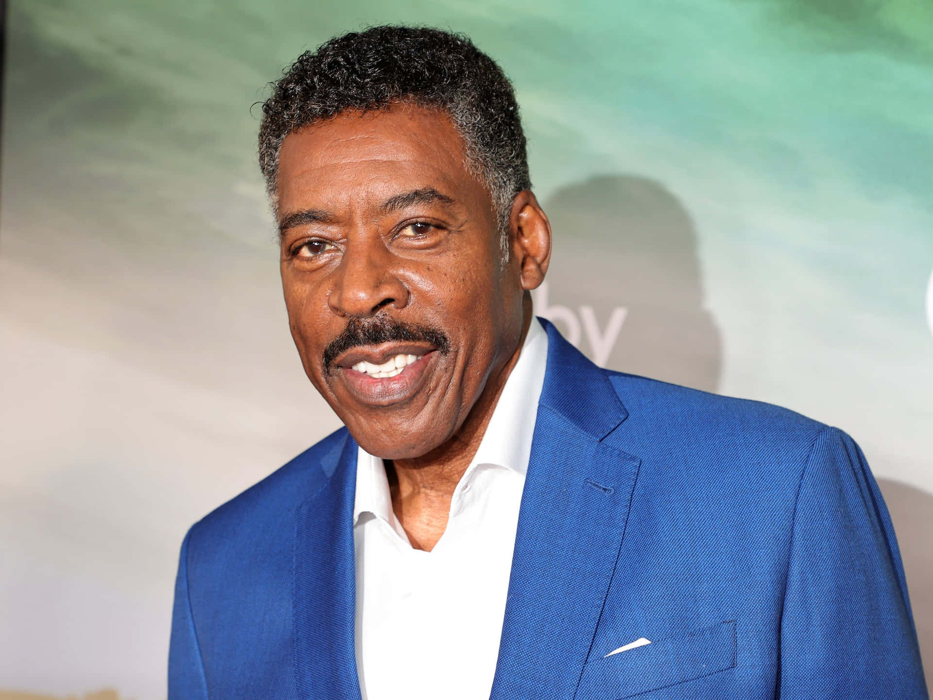 Ernie Hudson 2048 X 1536 Background