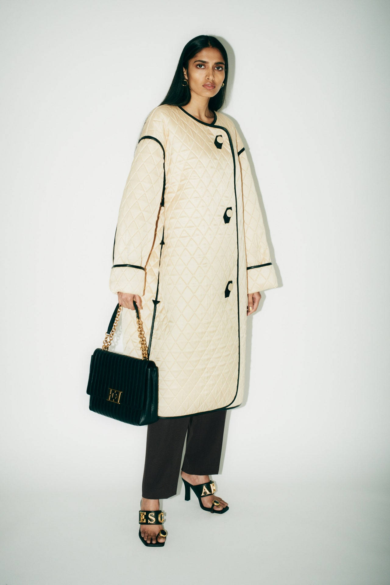 Escada Resort 2021 Background