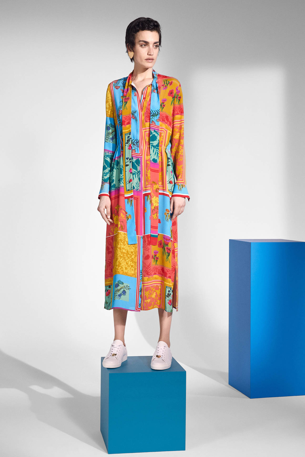 Escada Sport Resort 2019 Background