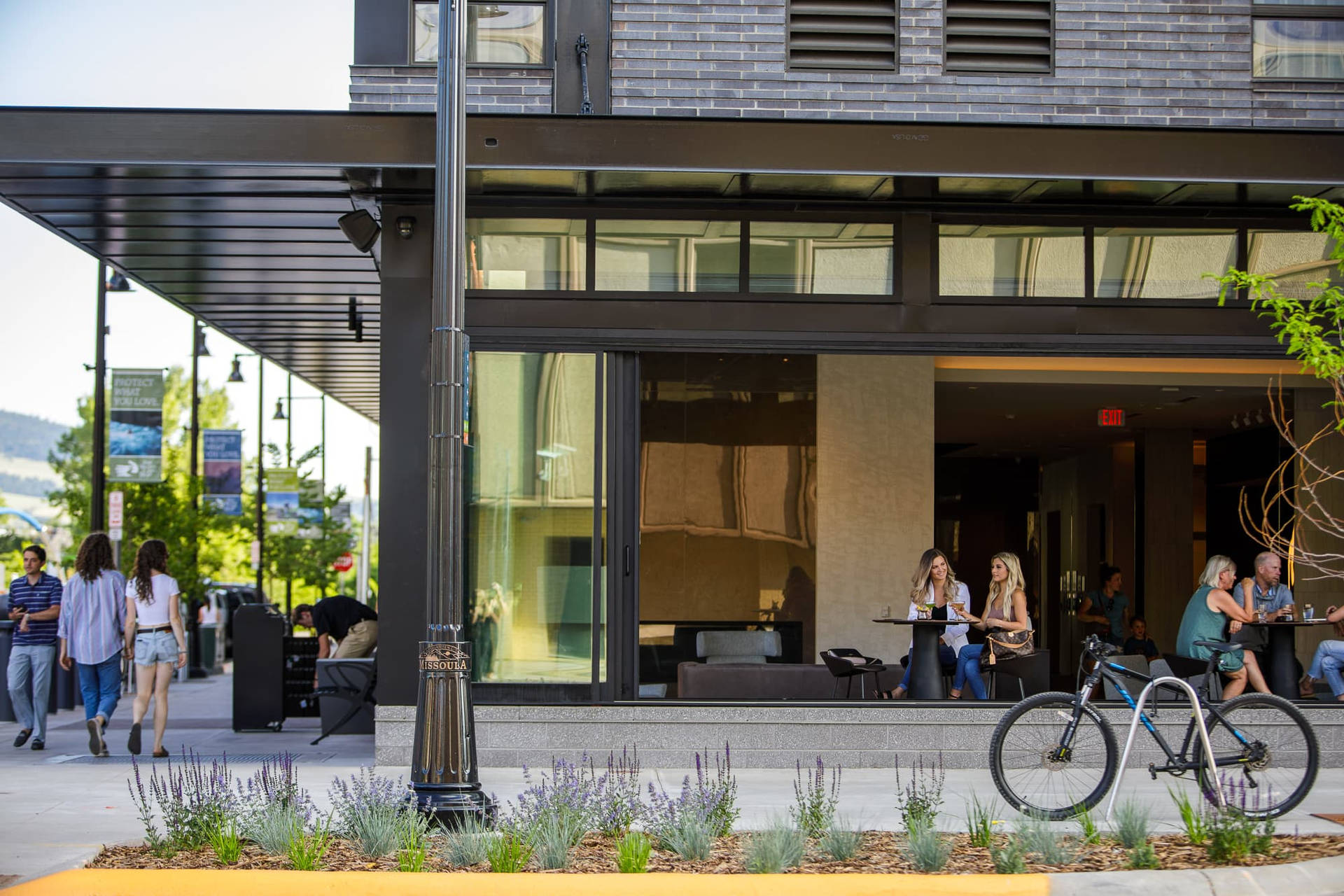 Establishment In Downtown Missoula Background