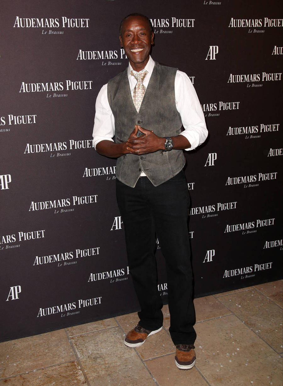 Esteemed Actor Don Cheadle At Prestigious Event Background