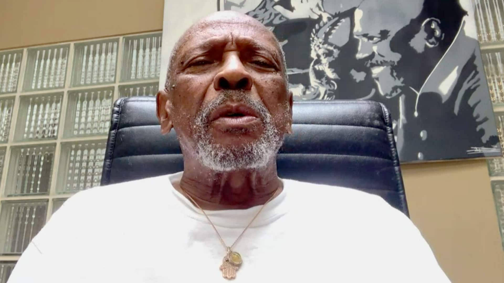 Esteemed American Actor Louis Gossett Jr During A Cbc News Interview. Background