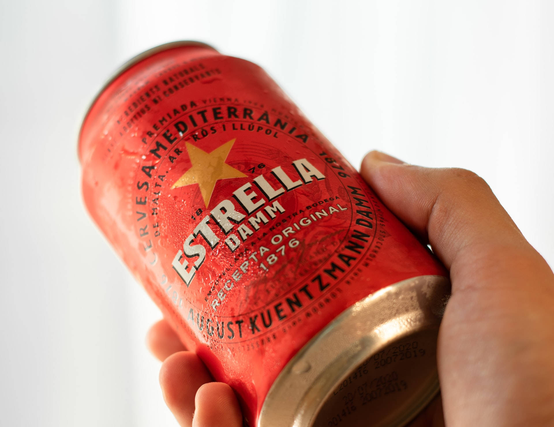 Estrella Damm In A Can Background