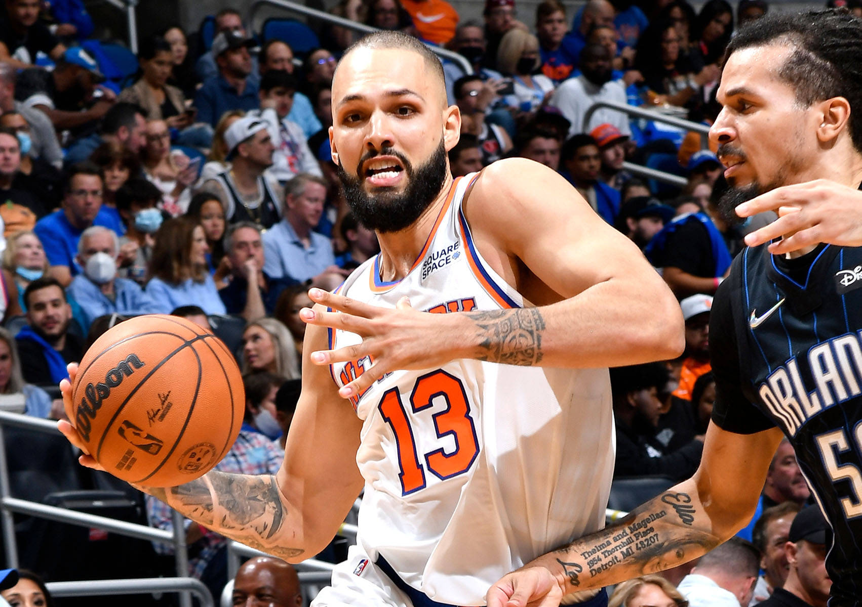 Evan Fournier Dribble New York Knicks Vs. Orland Magic Background