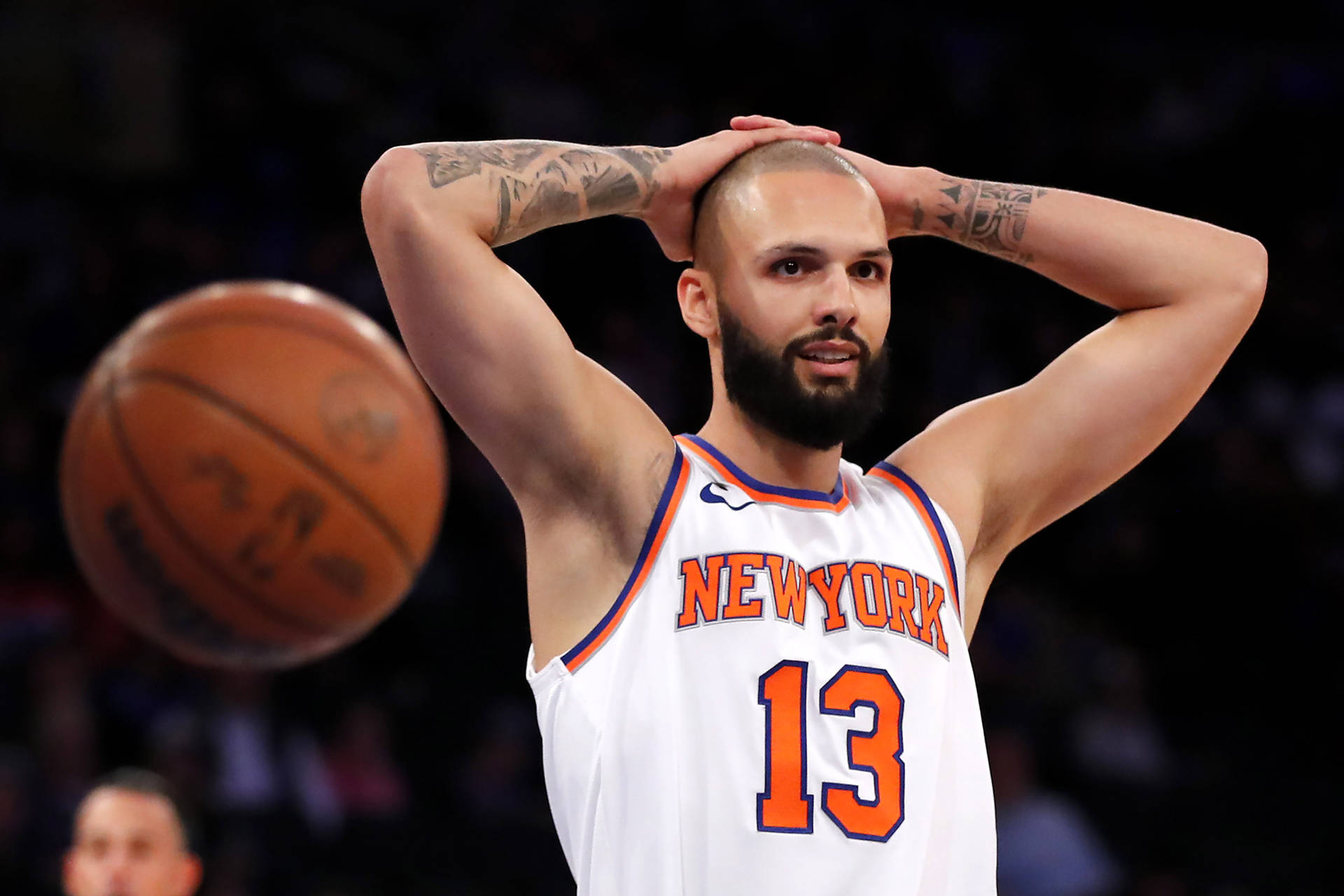 Evan Fournier Knicks Vs. Oklahoma City Thunder Background