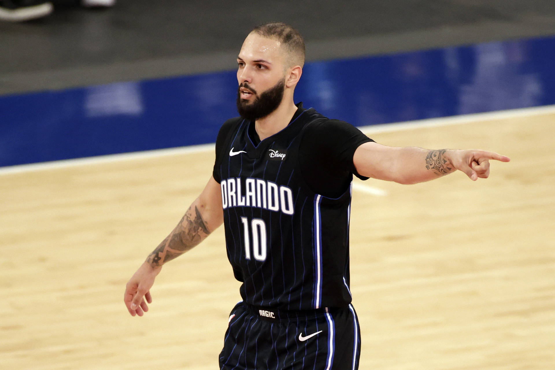 Evan Fournier Leading Team Orlando Magic Background