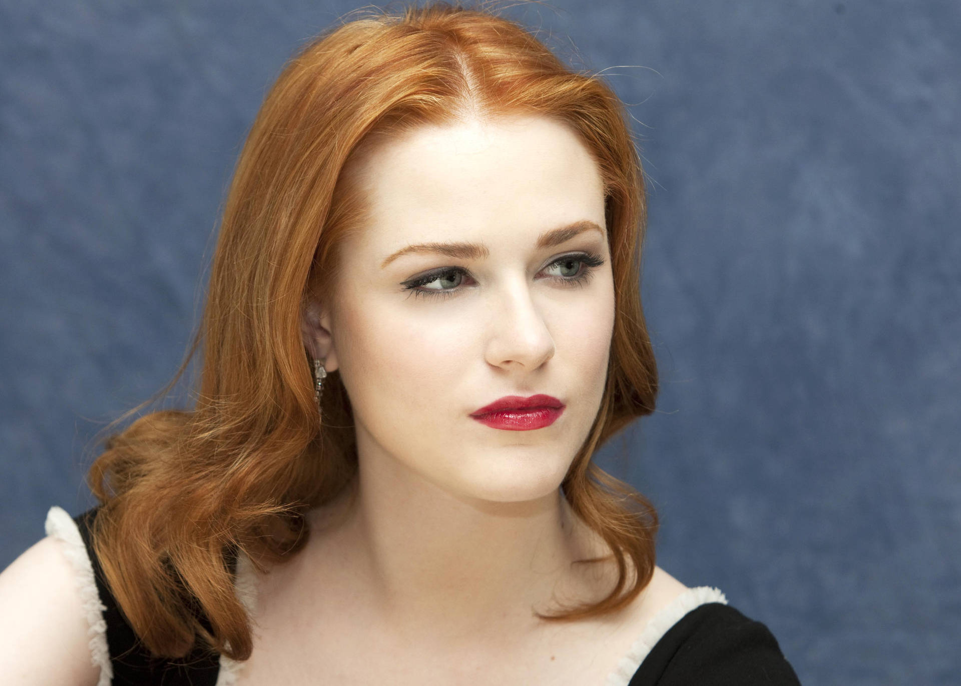 Evan Rachel Wood Actress Serious Pose Background