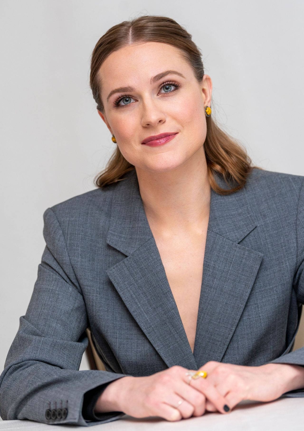 Evan Rachel Wood Pretty Smile Westworld 2020 Background