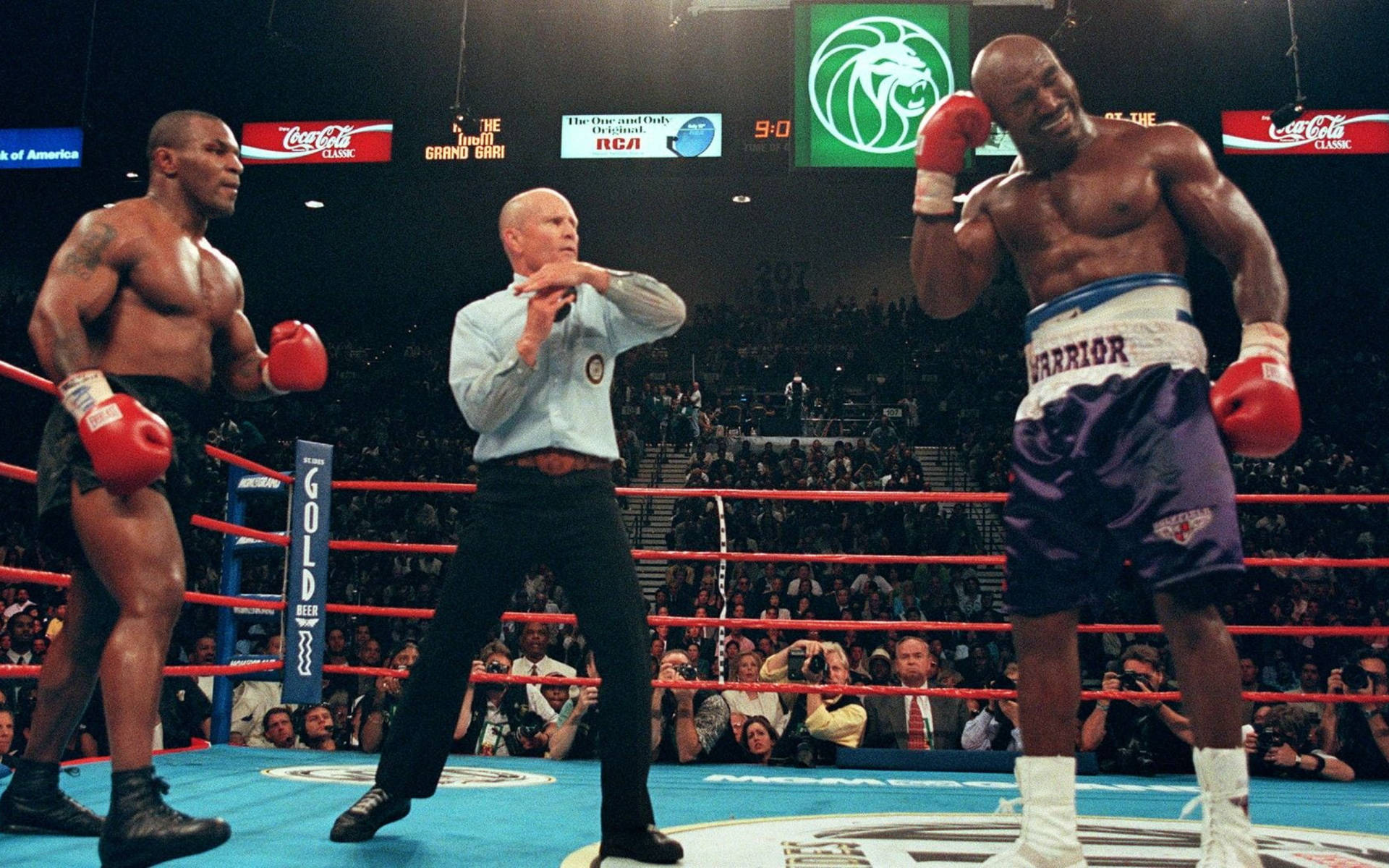 Evander Holyfield Time-out