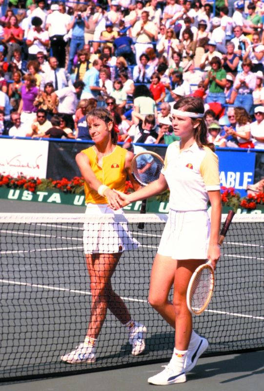 Everlasting Champion - Chris Evert On Court Background