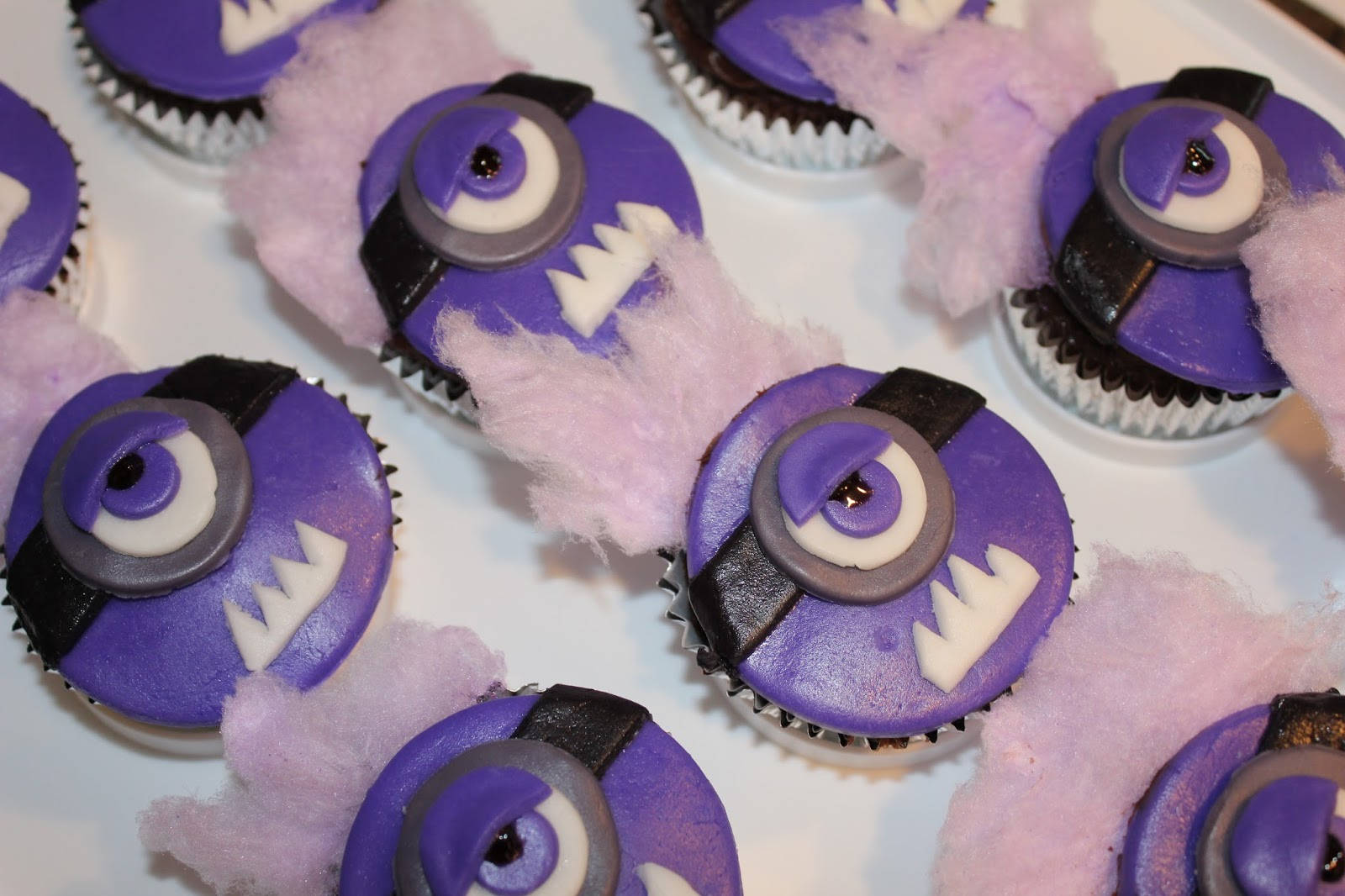 Evil Minion Cupcakes Background