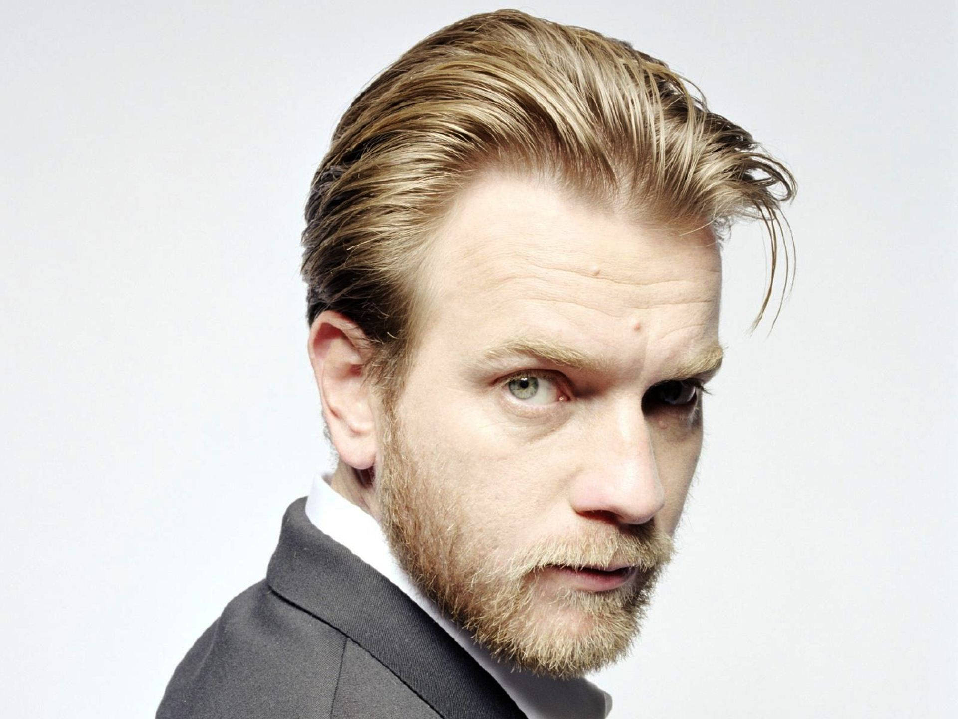 Ewan Mcgregor Side Profile Handsome Blonde Hair