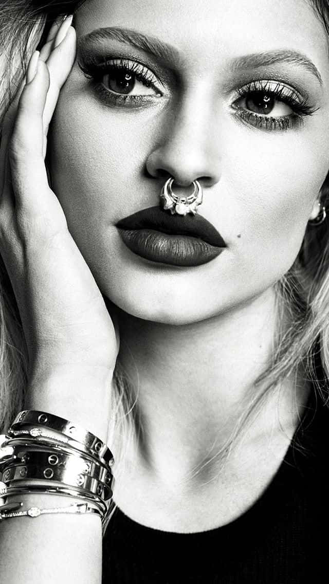 Exclusive Kylie Jenner Jewelery Piercing