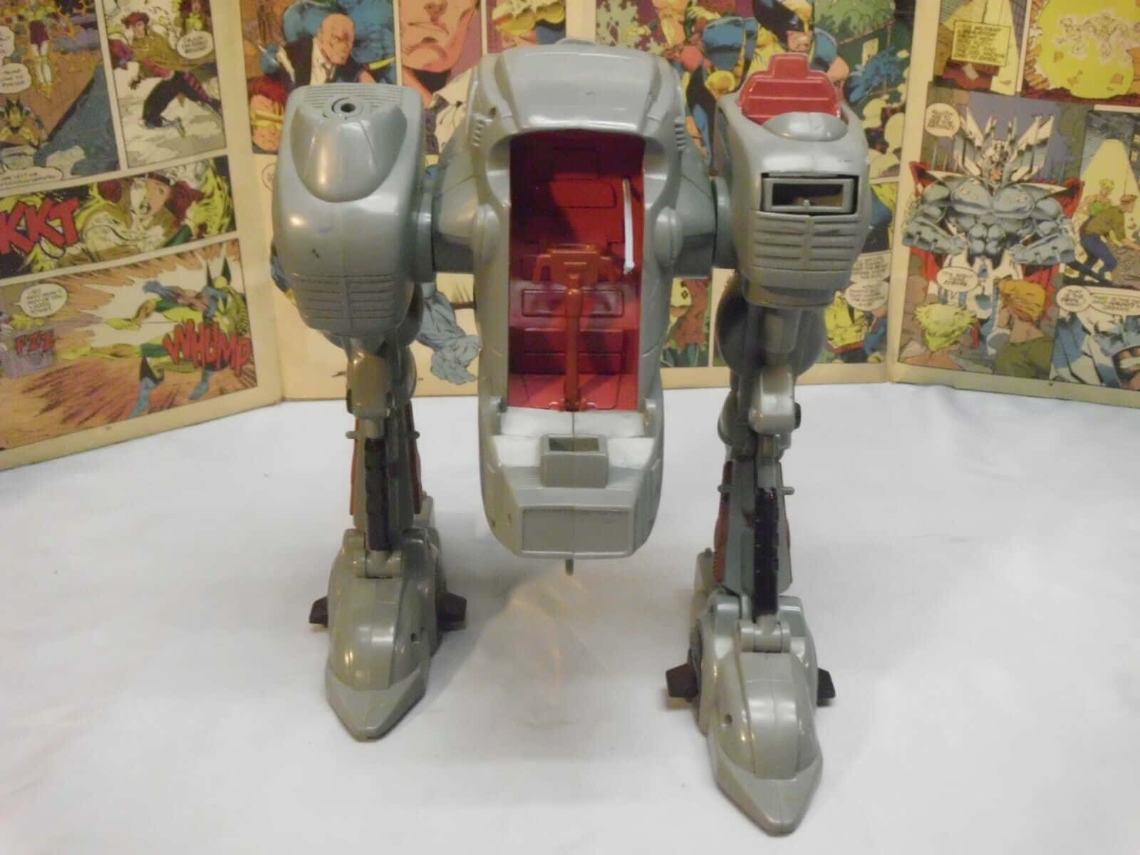 Exosquad Figurine - Collectible Action Figure Background
