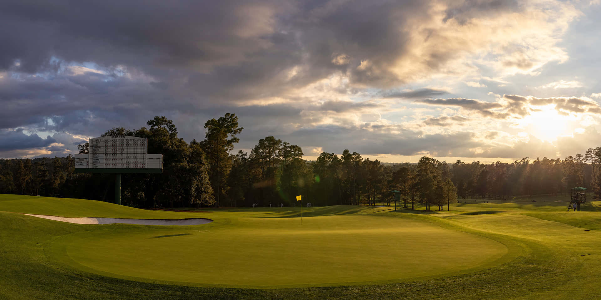 Experience Augusta National Golf Course In All Its Beauty Background