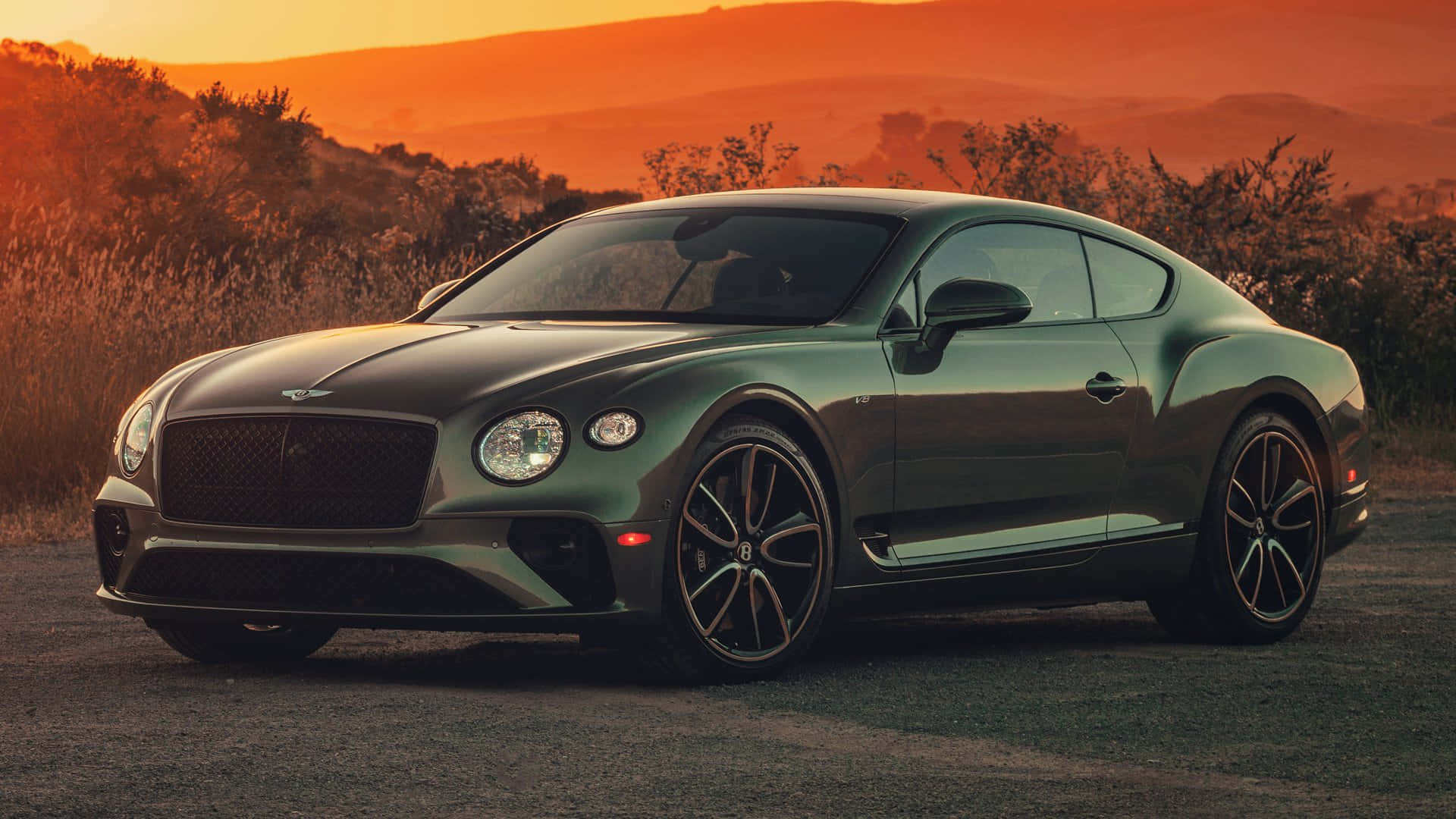 Experience Luxury With Bentley Sport Background