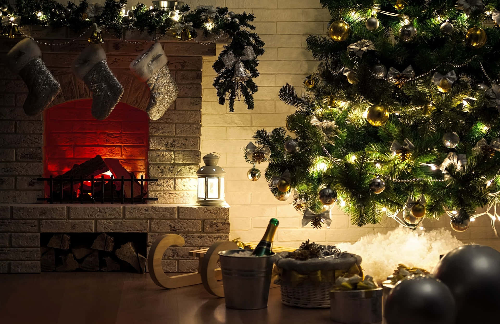 Experience The Beauty Of Christmas