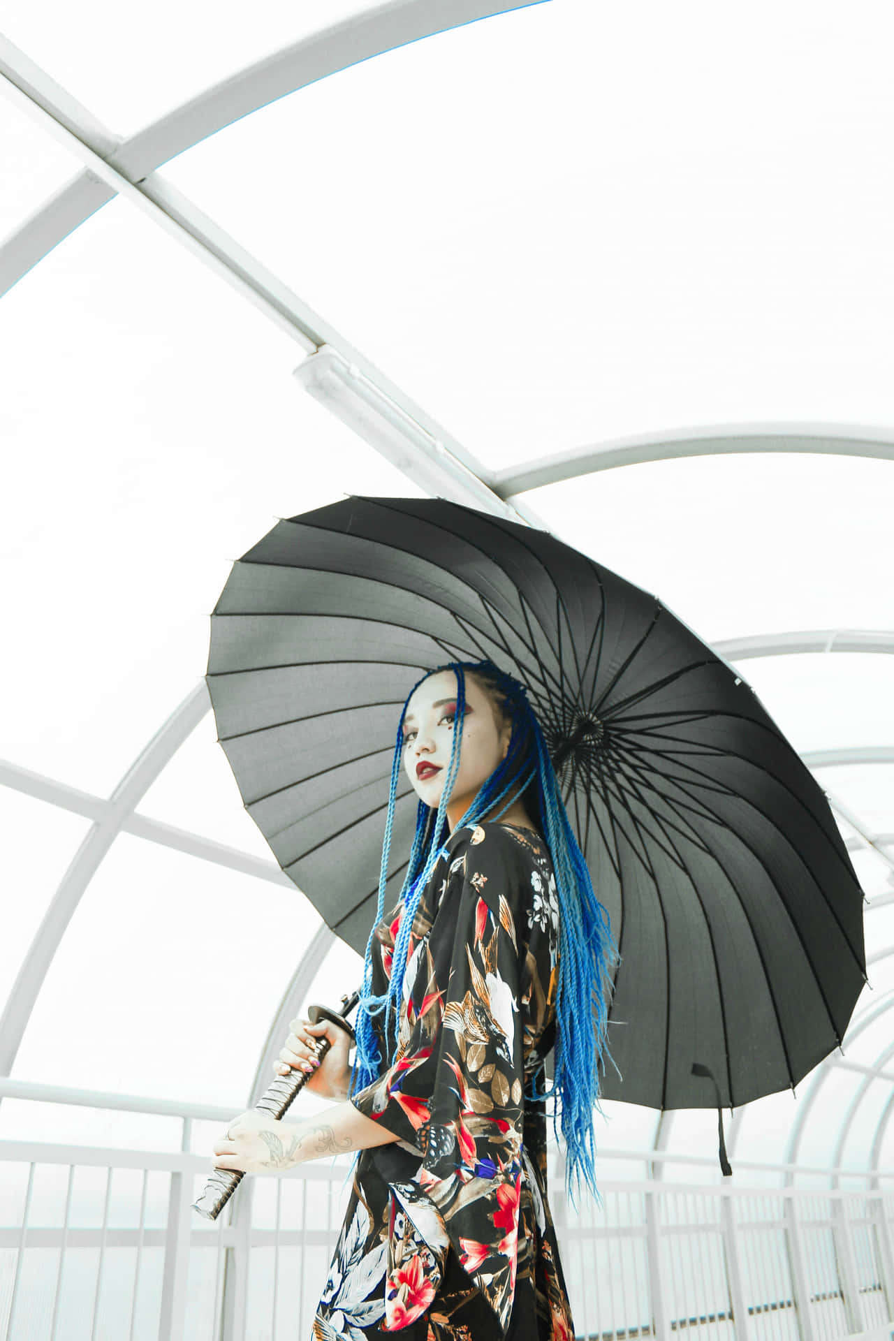 Experience The Beauty Of Nature And Calming Calmness Of White Aesthetics In Japan. Background