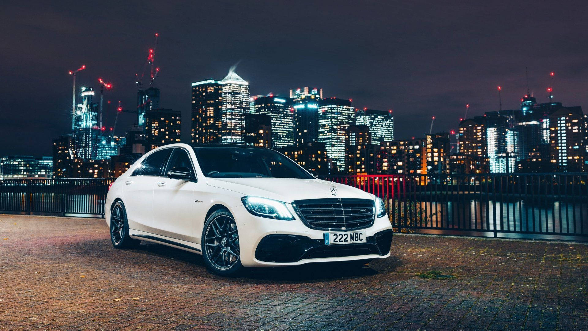 Experience The Elegance Of Mercedes For Your Desktop Background