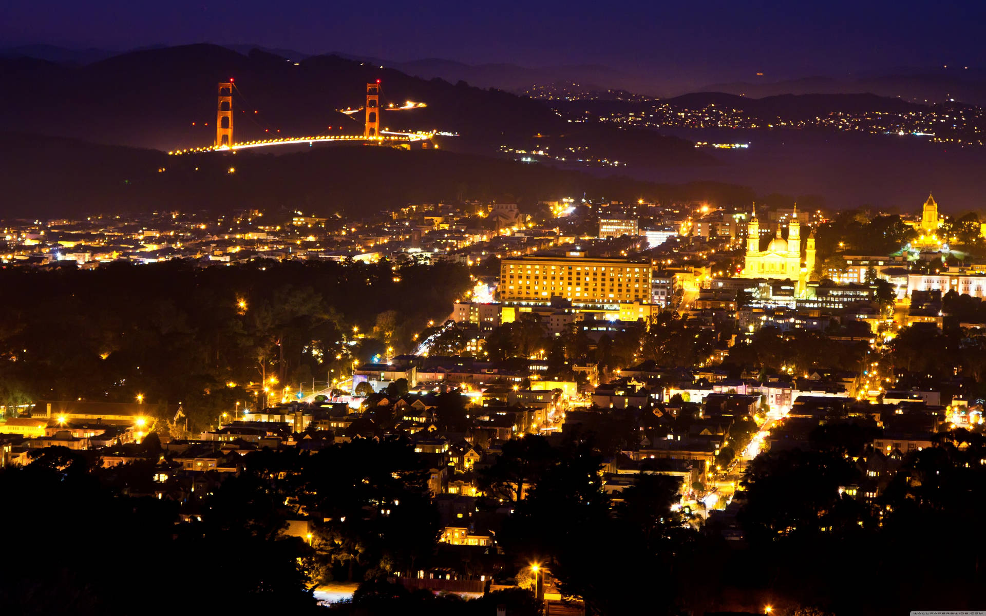 Experience The Heavenly Wonders Of The Great Twin Peaks Background