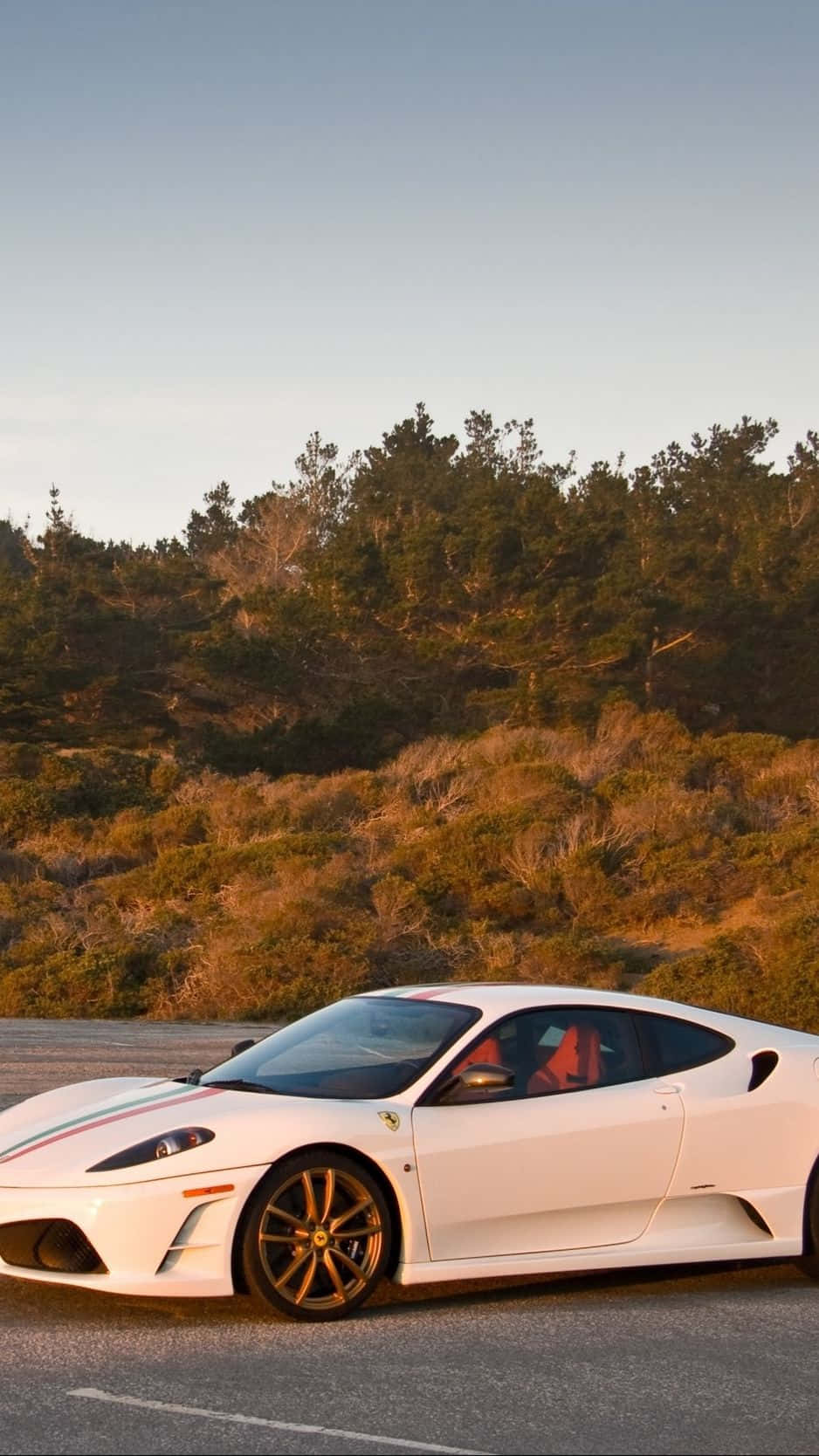Experience The Luxury Of A White Ferrari With Your Smartphone. Background