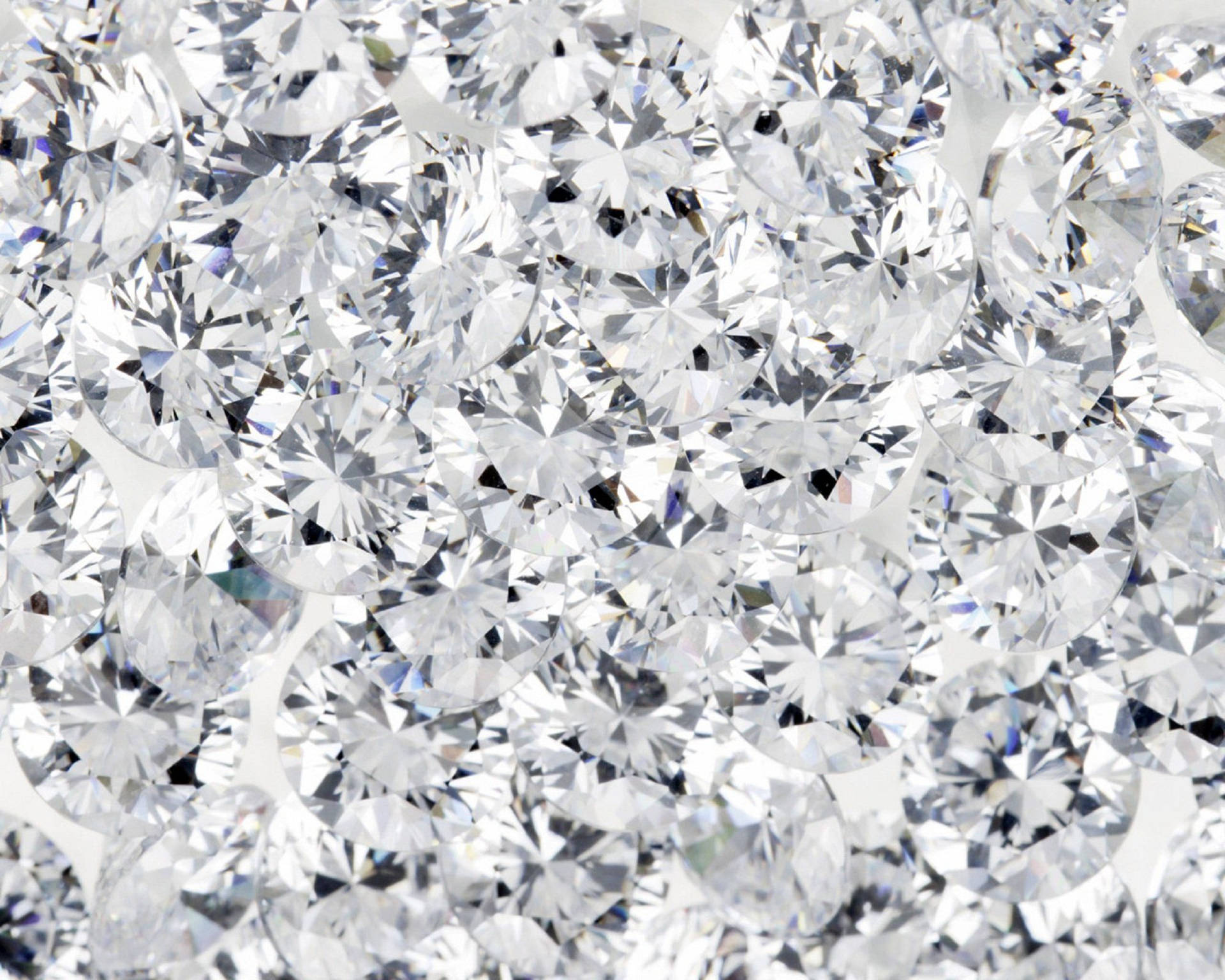 Experience The Luxury Of White Crystal Diamonds Background