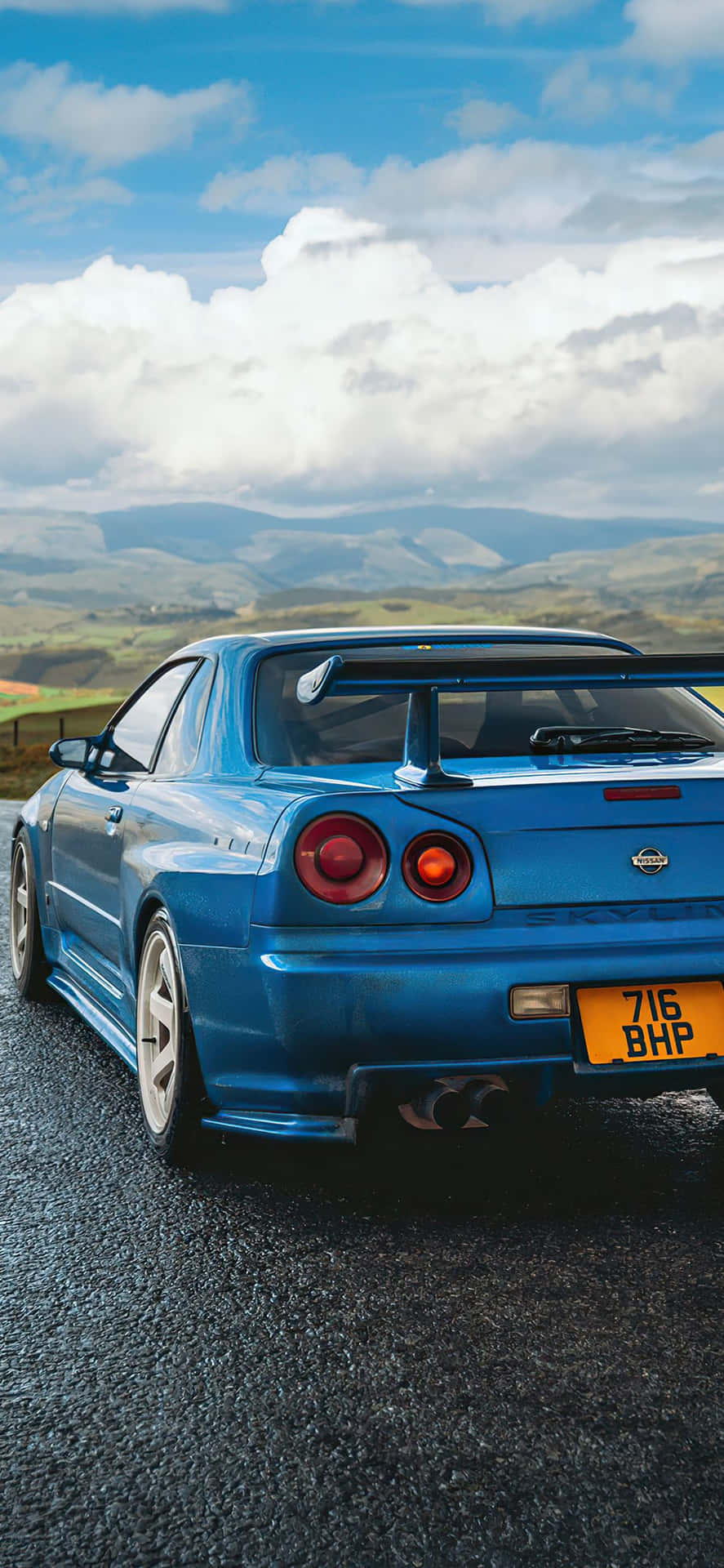 Experience The Nissan Skyline With The Iphone Background