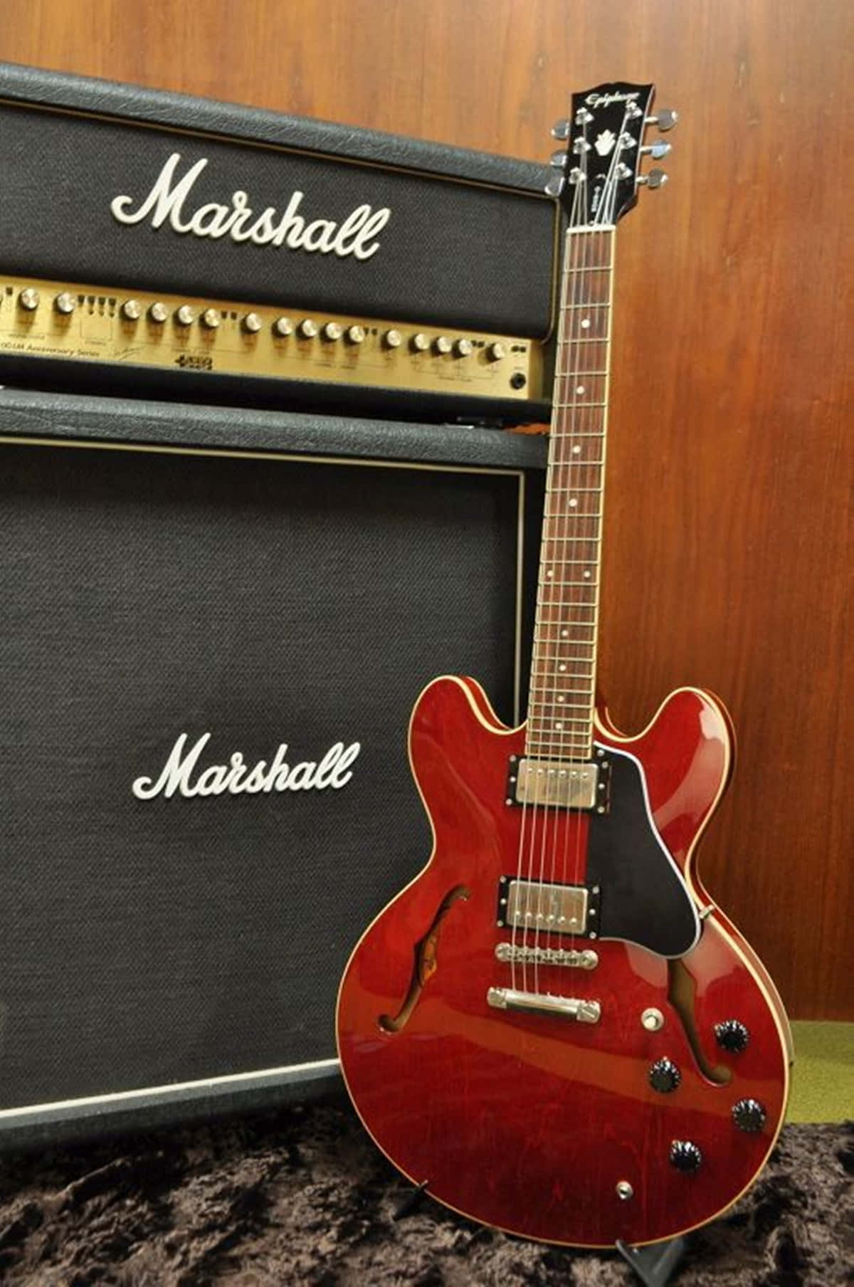 Experience The Sound Of A Vintage Gibson 335 Electric Guitar Background