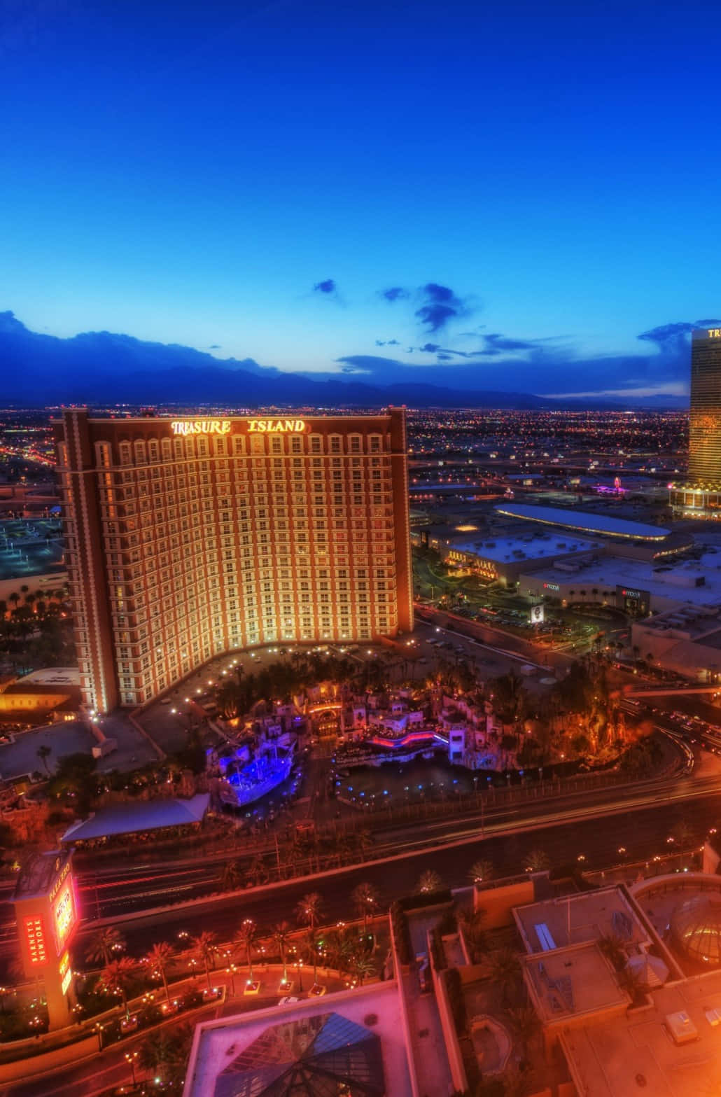 Experience The Thrill Of Las Vegas With The Las Vegas Phone! Background