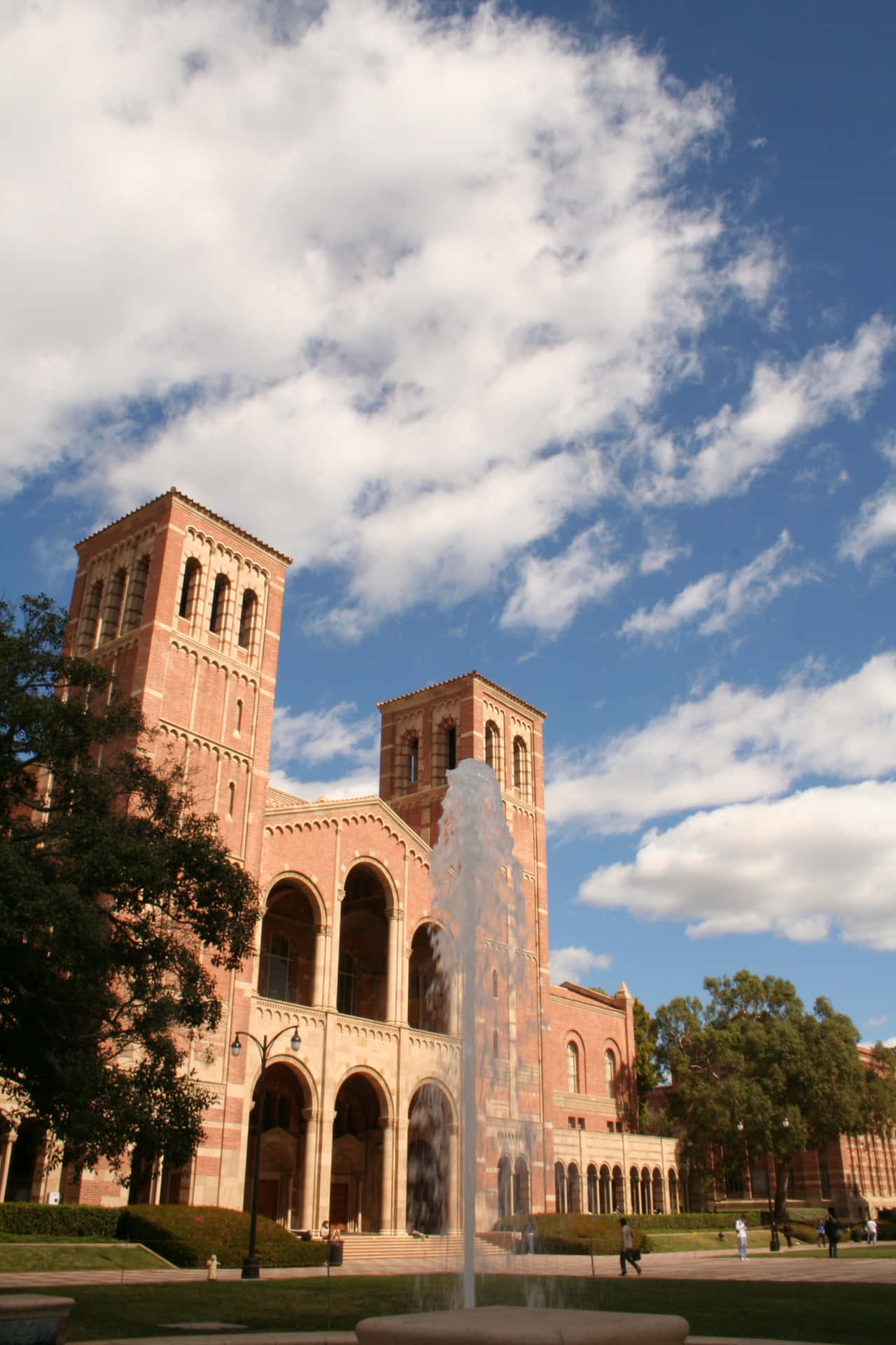 Explore The Beautiful And Historic Ucla Campus Background