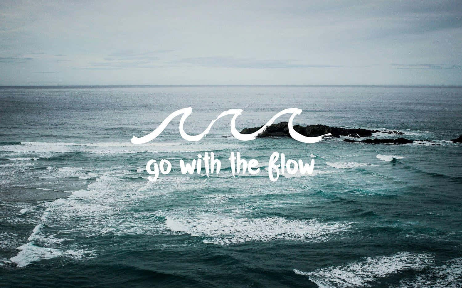 Explore The Beauty Of The Ocean With Aesthetic Wave Background