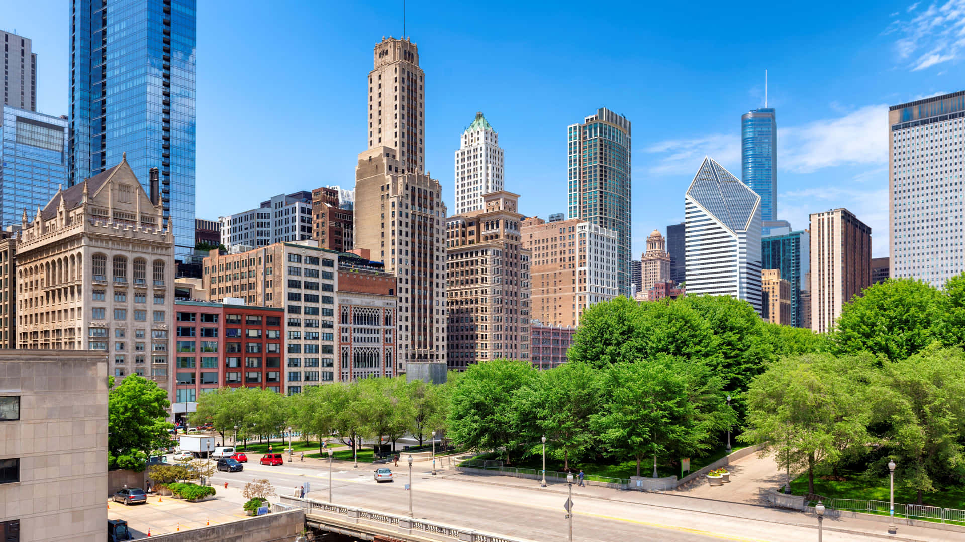 Explore The Hustle And Bustle Of The Windy City. Background