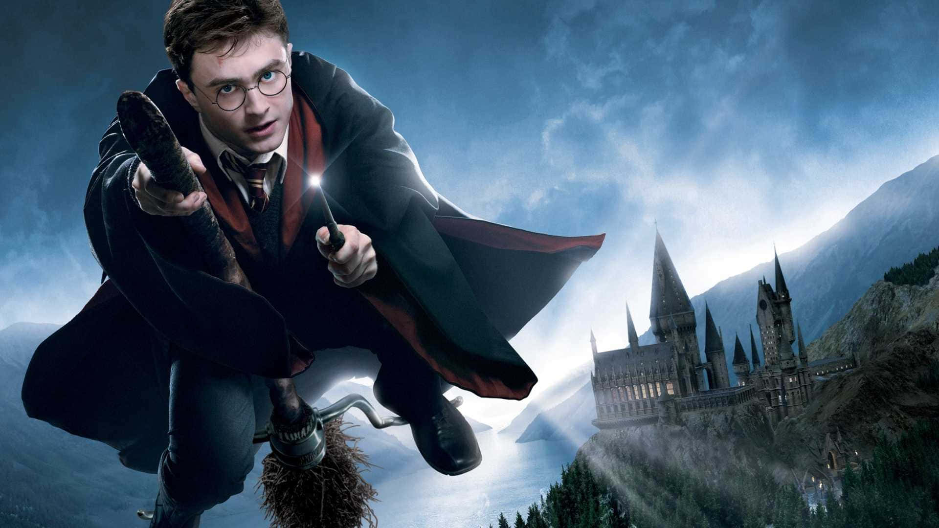 Explore The Magic Of Hogwarts Castle